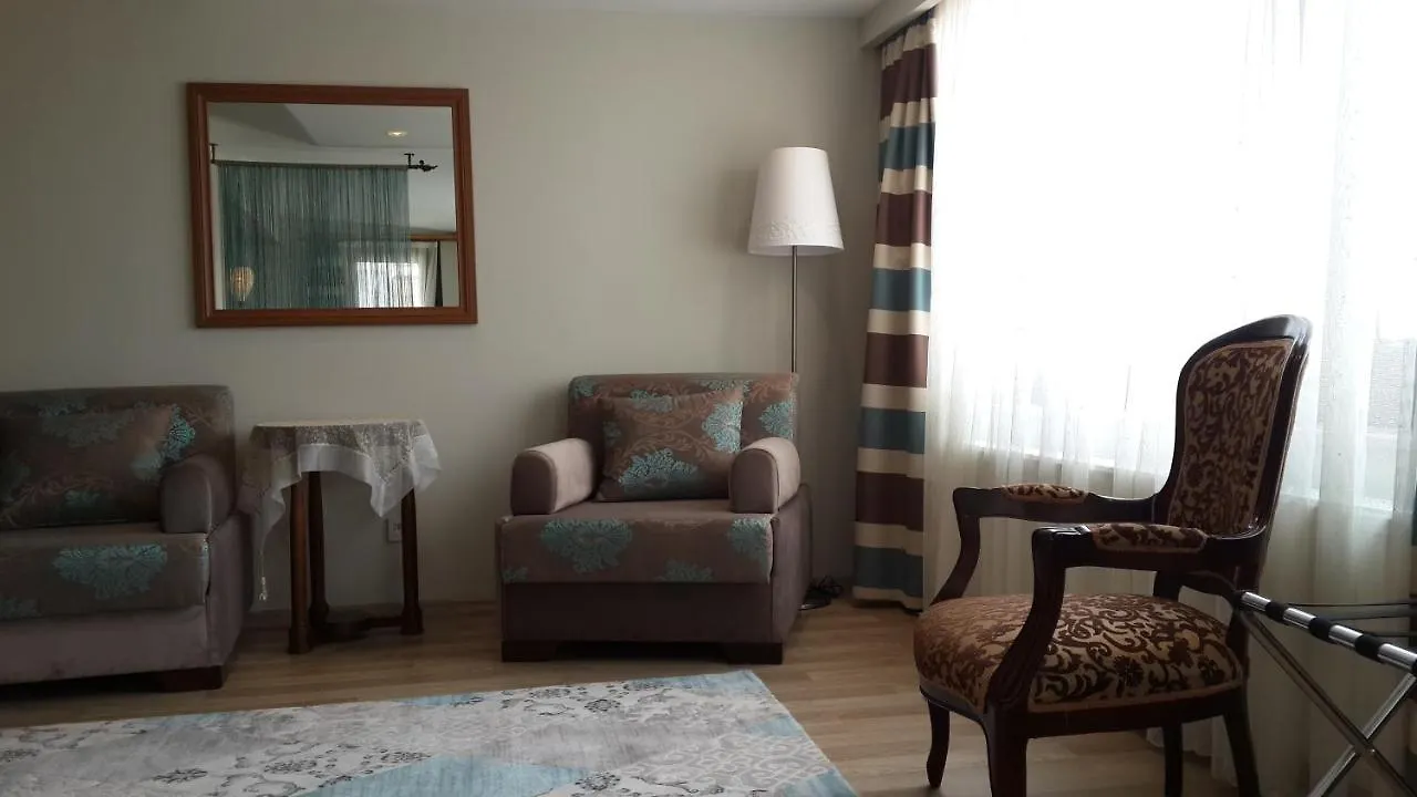 Tashkonak Studio Suites Istanbul 4*,