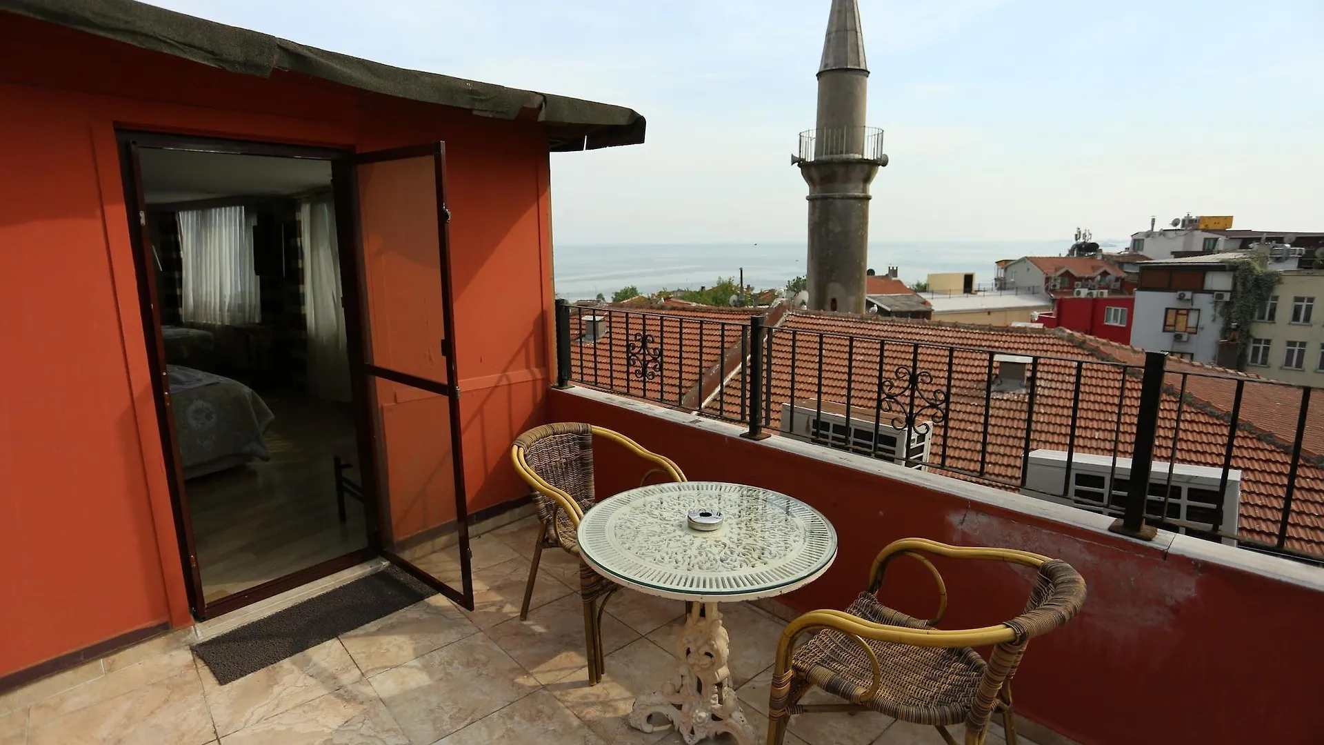 Tashkonak Studio Suites Стамбул Турция
